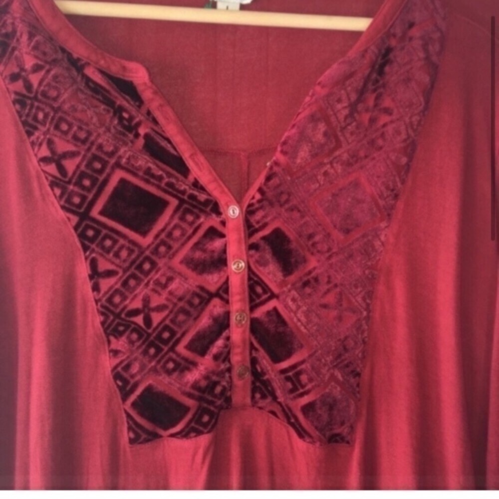 Lucky Brand Embroidered Boho Peasant Top Burgundy Rayon Blouse Large - Picture 2 of 5